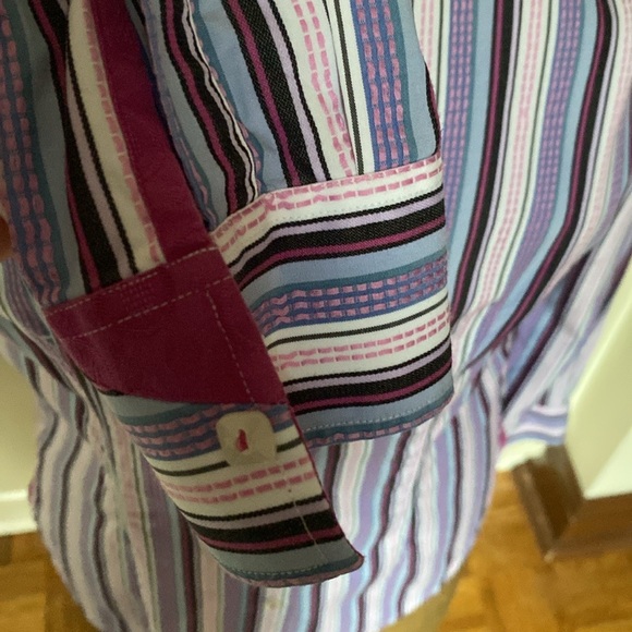 ROBERT GRAHAM BLOUSE SIZE S. - Picture 5 of 12